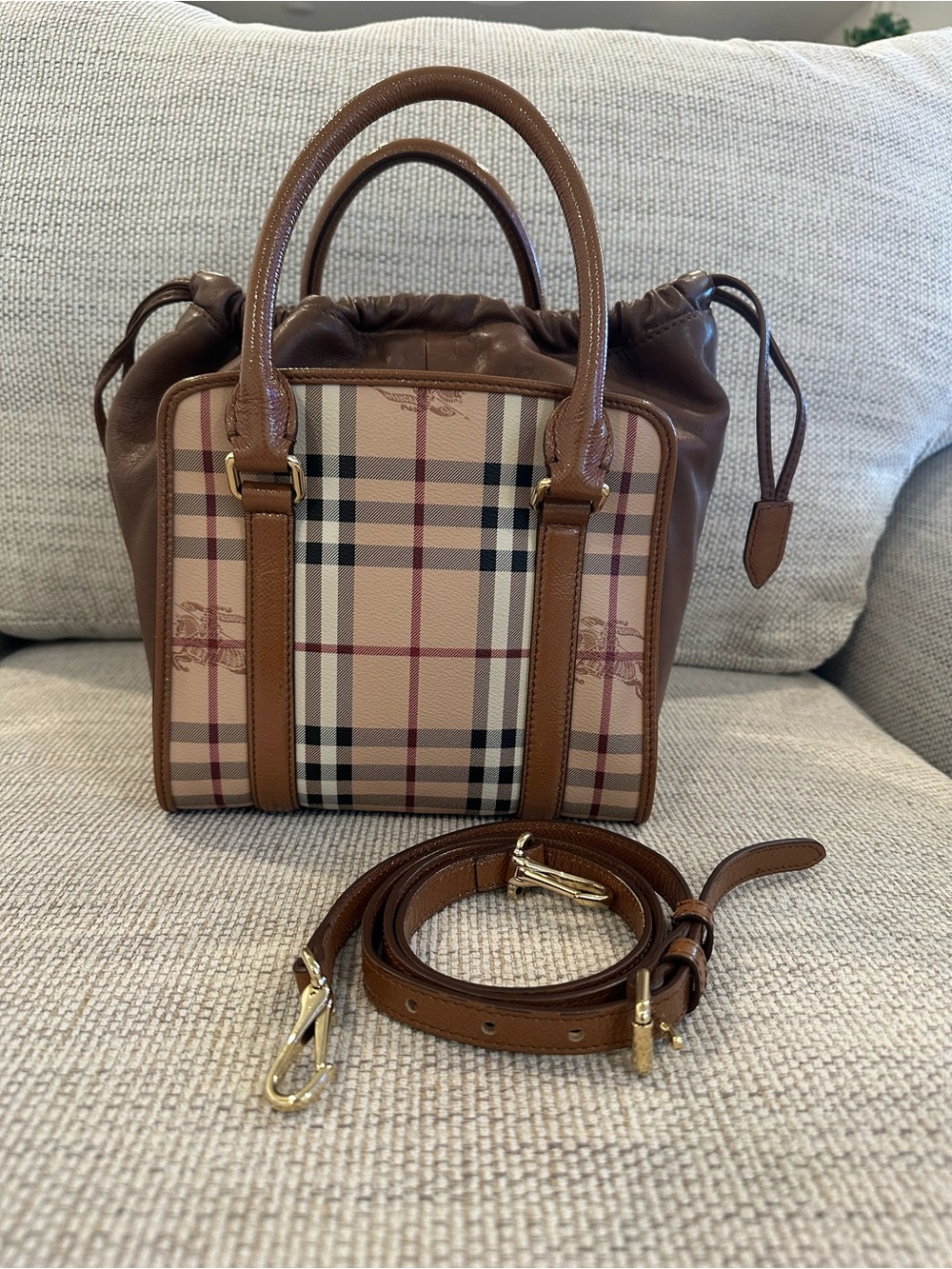Burberry Small Dinton Haymarket Check Bag - Picture 2 of 12